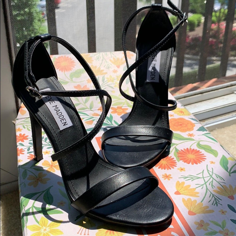 Steve Madden - Feliz Sandals